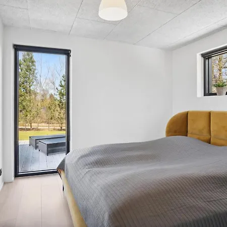 Stunning In With Wifi And 4 Bedrooms 펜션