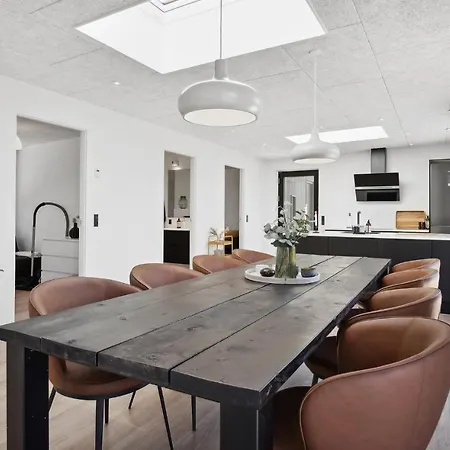 펜션 Stunning In With Wifi And 4 Bedrooms Glesborg